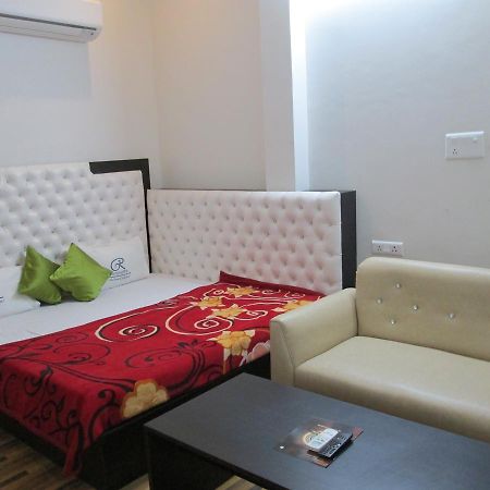Ramprastha Hotel Ayodhya Ngoại thất bức ảnh