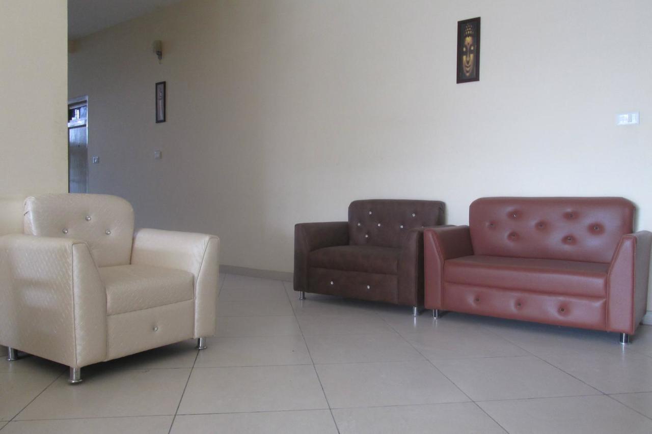 Ramprastha Hotel Ayodhya Ngoại thất bức ảnh