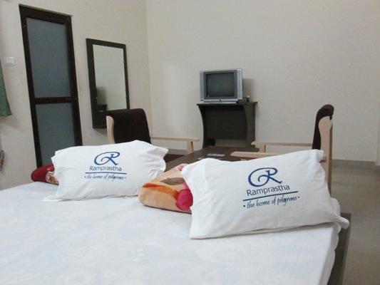 Ramprastha Hotel Ayodhya Ngoại thất bức ảnh